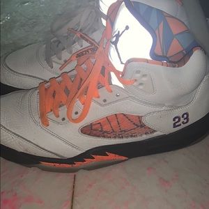 Retro Jordan 5 international flight